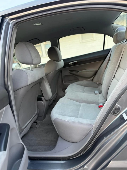 2011 Honda Civic 8th Gen - Image 13 of 16