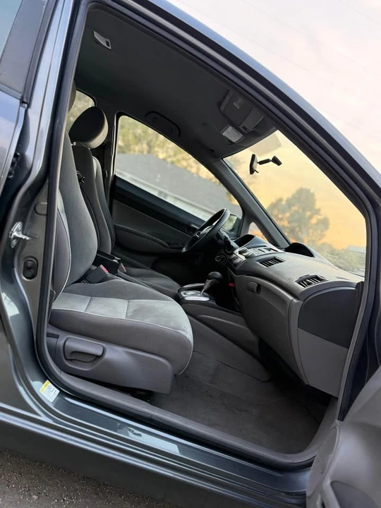 2011 Honda Civic 8th Gen - Image 3 of 16