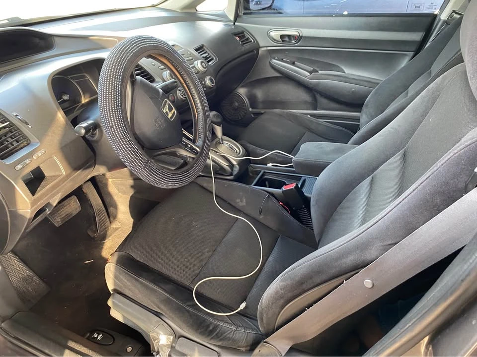 2011 Honda Civic 8th Gen - Image 2 of 7
