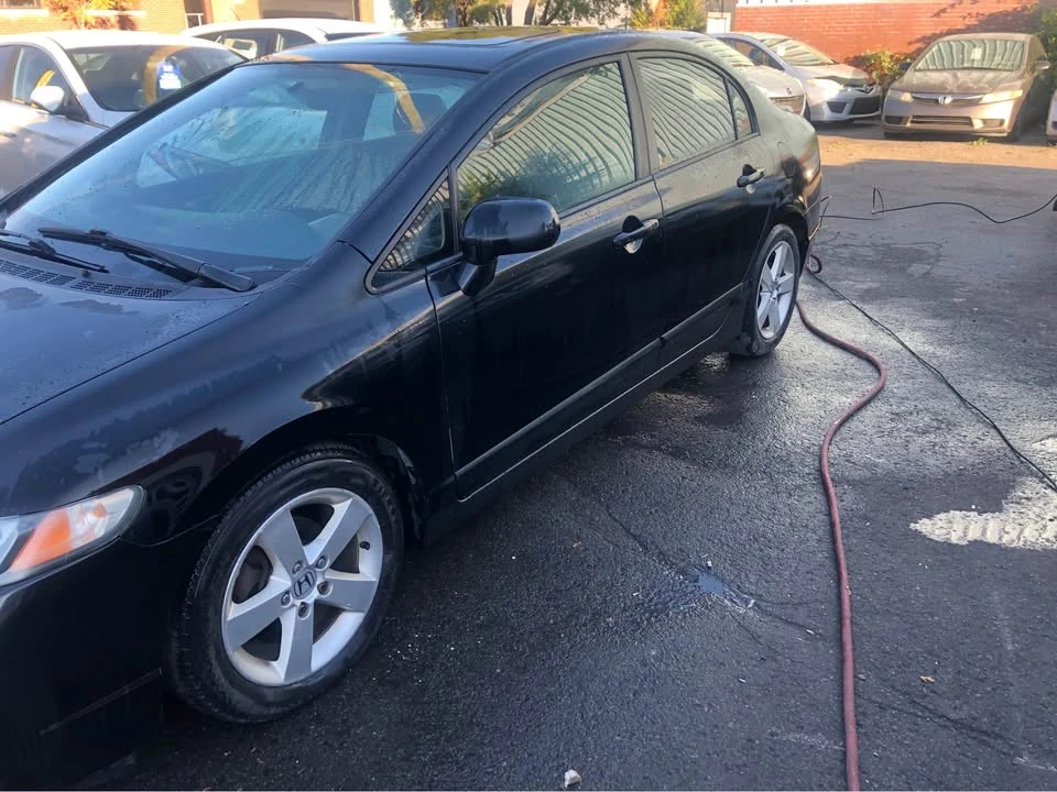 2011 Honda Civic 8th Gen - Image 3 of 7