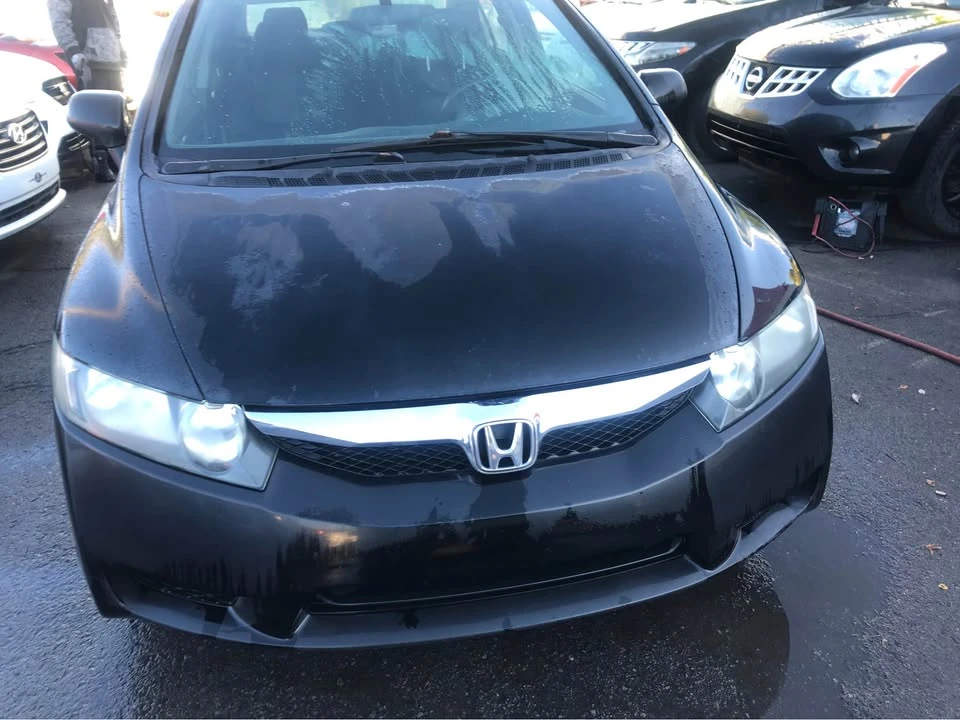 2011 Honda Civic 8th Gen - Image 2 of 7