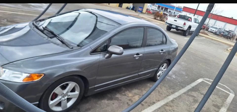 2011 Honda Civic 8th Gen - Image 3 of 5