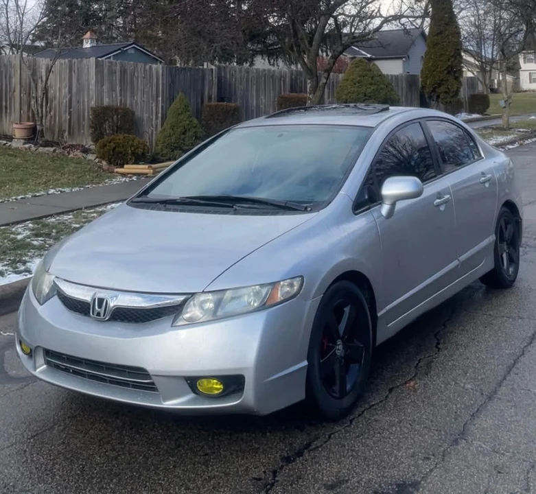2011 Honda Civic 8th Gen - Image 17 of 17