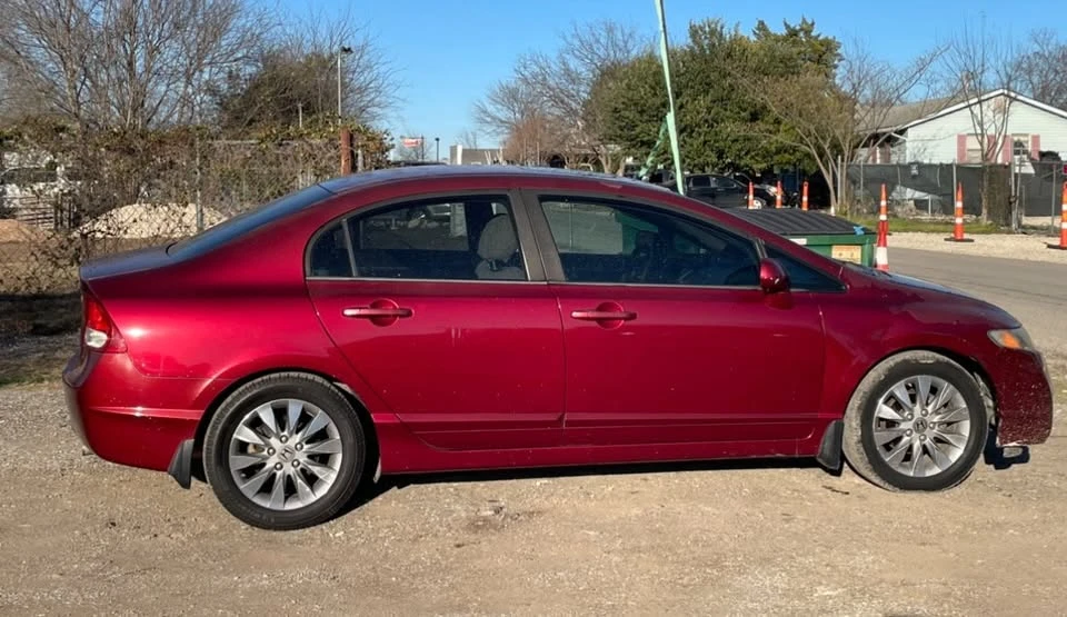 2011 Honda Civic 8th Gen - Image 6 of 13