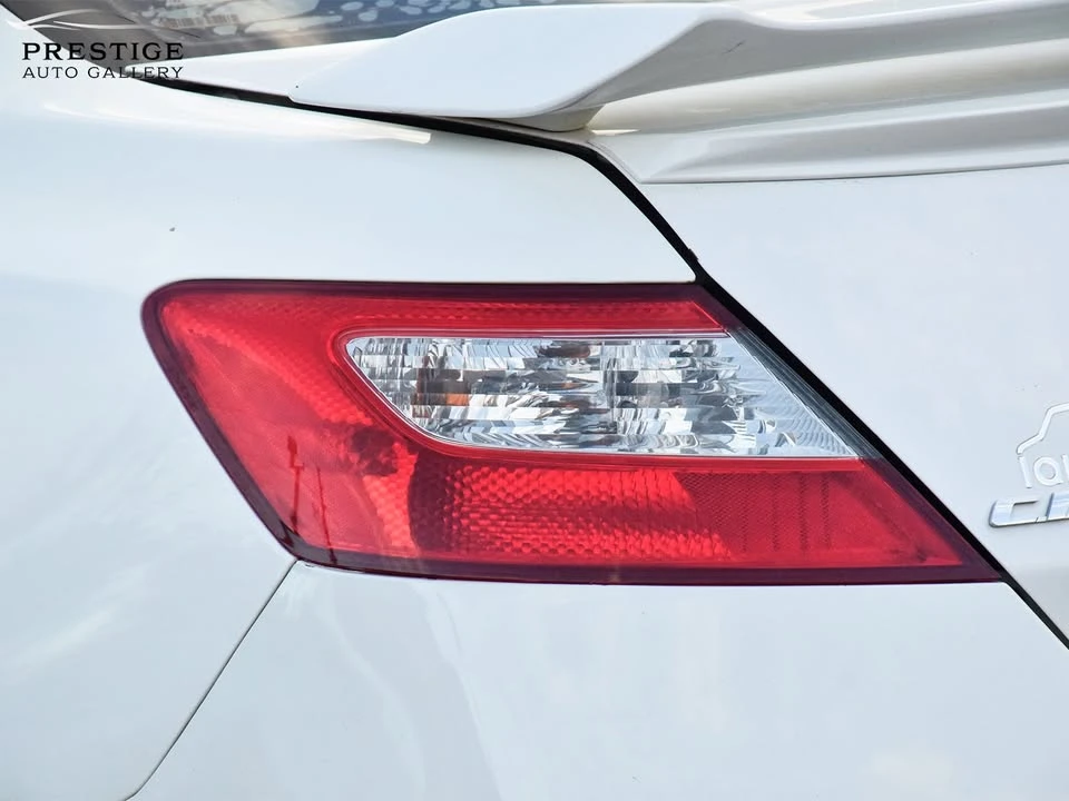 2011 Honda Civic 8th Gen - Image 6 of 18