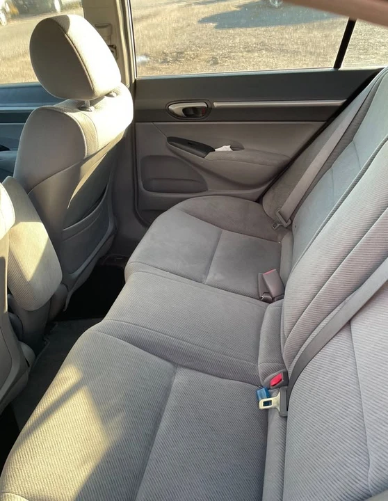 2011 Honda Civic 8th Gen - Image 9 of 13