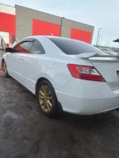 2011 Honda Civic 8th Gen - Image 8 of 9