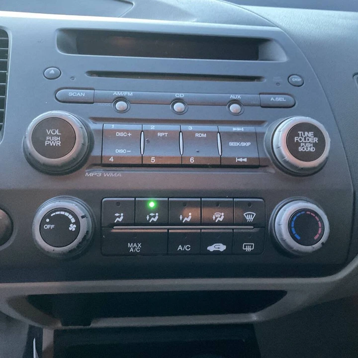 2011 Honda Civic 8th Gen - Image 17 of 20
