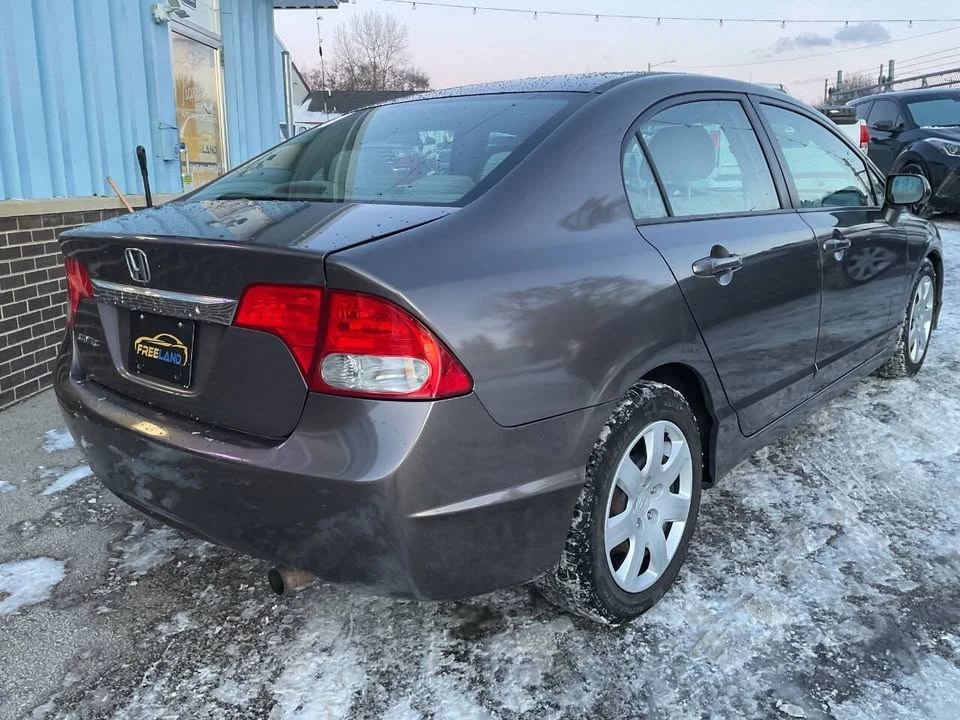 2011 Honda Civic 8th Gen - Image 11 of 20