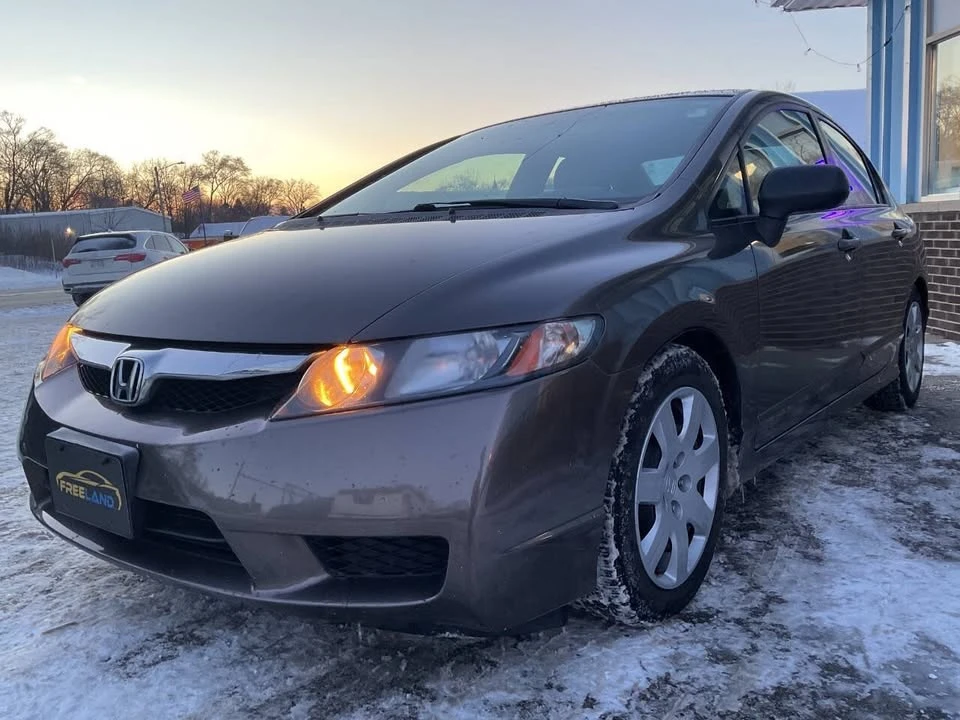2011 Honda Civic 8th Gen - Image 2 of 20