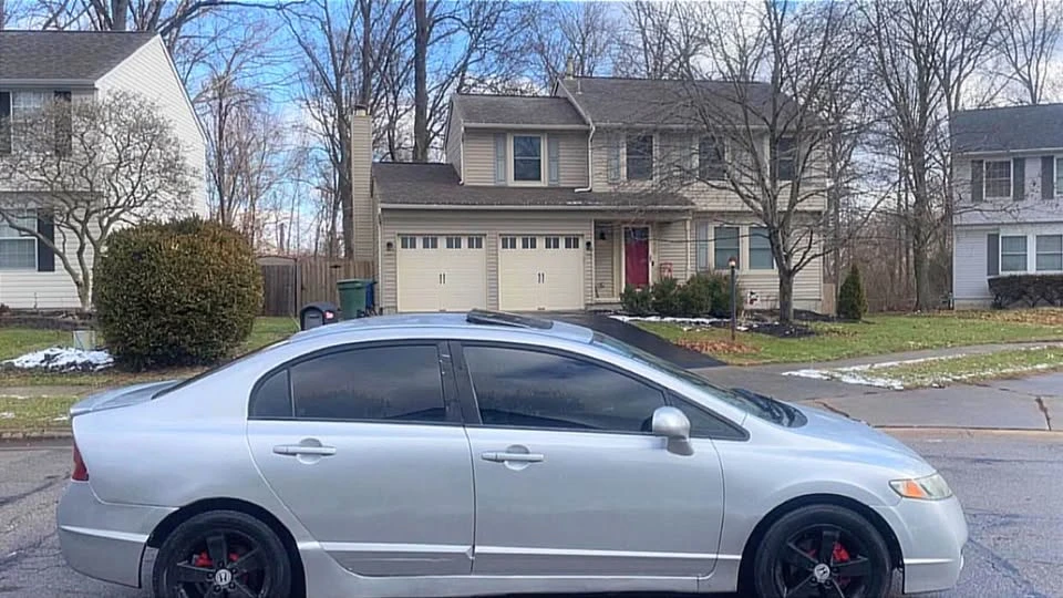 2011 Honda Civic 8th Gen - Image 10 of 20