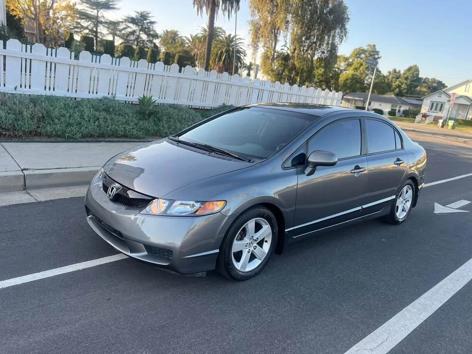 2011 Honda Civic 8th Gen - Image 5 of 12