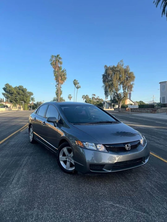2011 Honda Civic 8th Gen - Image 7 of 12
