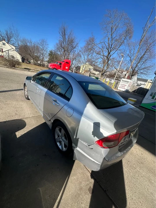 2011 Honda Civic 8th Gen - Image 11 of 12