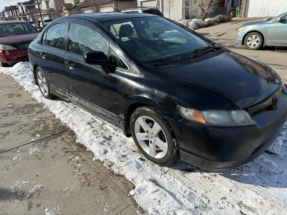 2011 Honda Civic 8th Gen - Image 5 of 8