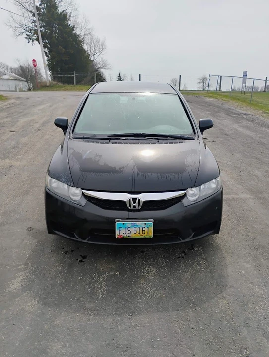 2011 Honda Civic 8th Gen - Image 2 of 19