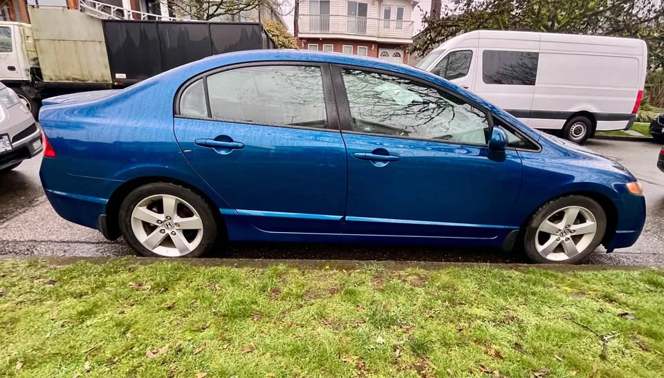 2011 Honda Civic 8th Gen - Image 7 of 10