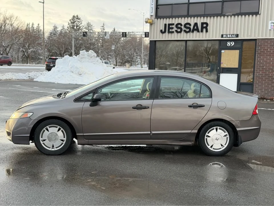 2011 Honda Civic 8th Gen - Image 8 of 18