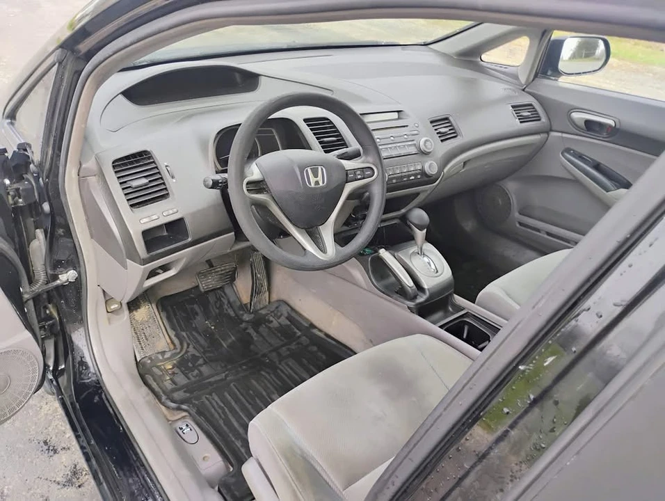 2011 Honda Civic 8th Gen - Image 4 of 19