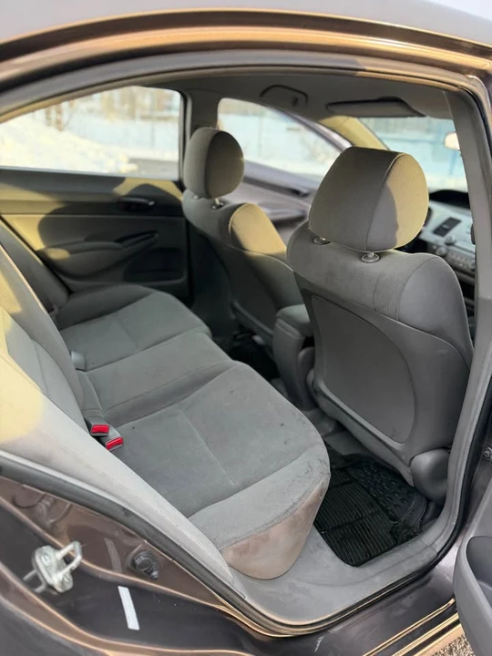 2011 Honda Civic 8th Gen - Image 15 of 18
