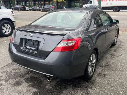 2011 Honda Civic 8th Gen - Image 2 of 4