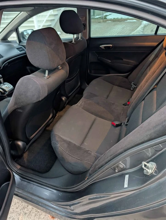 2011 Honda Civic 8th Gen - Image 5 of 5