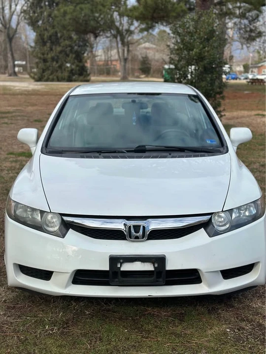 2011 Honda Civic 8th Gen - Image 6 of 14
