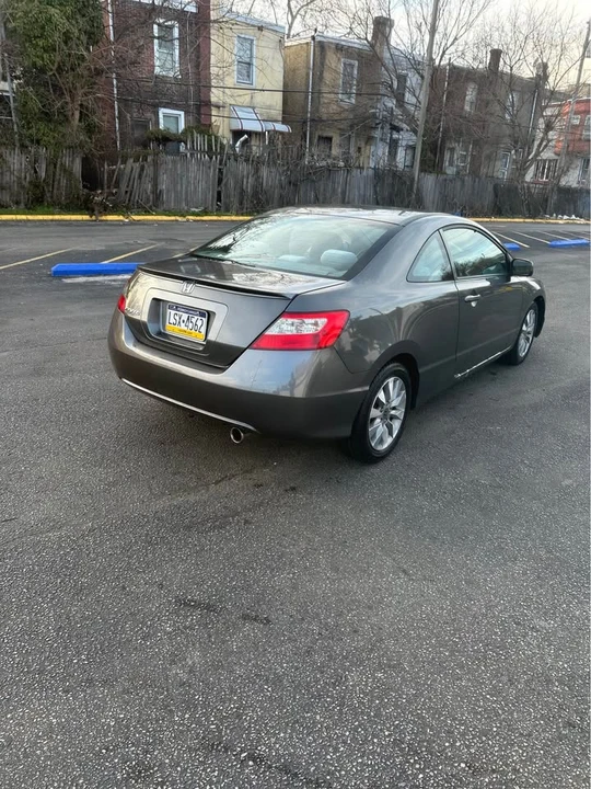 2011 Honda Civic 8th Gen - Image 5 of 10