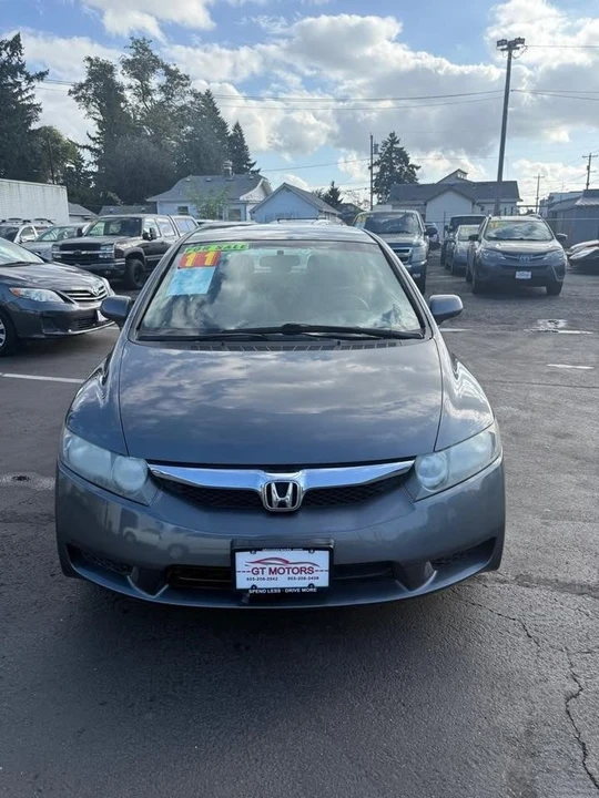 2011 Honda Civic 8th Gen - Image 2 of 11