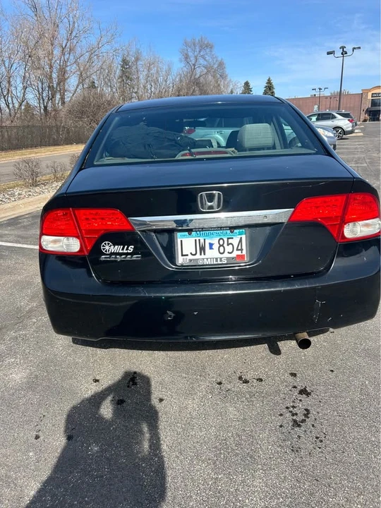 2011 Honda Civic 8th Gen - Image 2 of 5