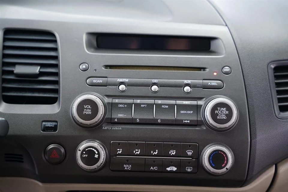 2011 Honda Civic 8th Gen - Image 17 of 17
