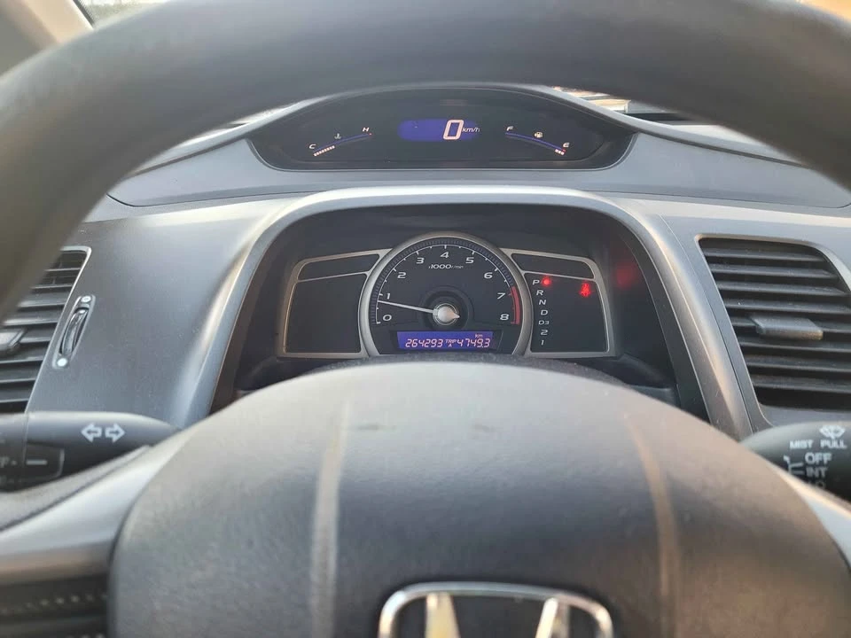 2011 Honda Civic 8th Gen - Image 2 of 11
