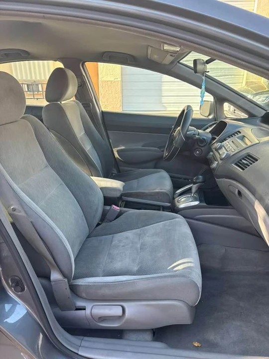 2011 Honda Civic 8th Gen - Image 6 of 11