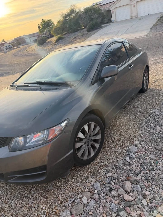 2011 Honda Civic 8th Gen - Image 5 of 6