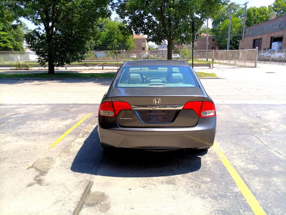 2011 Honda Civic 8th Gen - Image 7 of 20