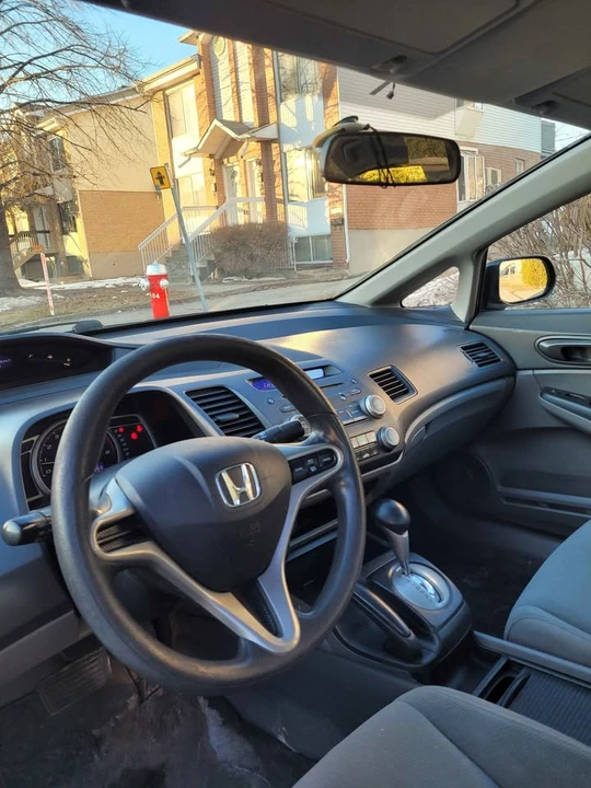 2011 Honda Civic 8th Gen - Image 4 of 11