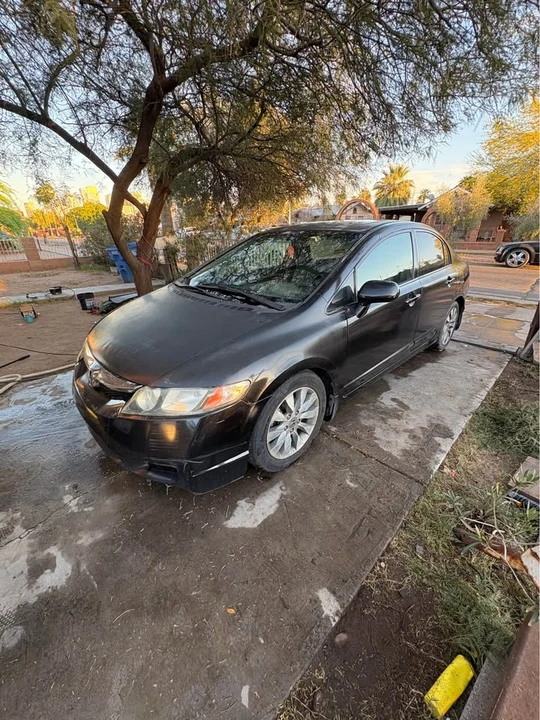 2011 Honda Civic 8th Gen - Image 3 of 8