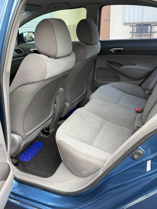 2011 Honda Civic 8th Gen - Image 10 of 11