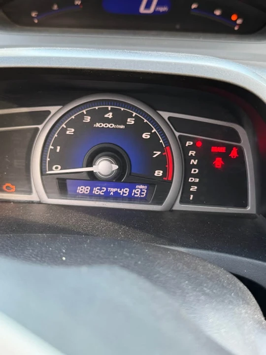 2011 Honda Civic 8th Gen - Image 4 of 6