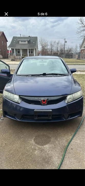 2011 Honda Civic 8th Gen - Image 3 of 6