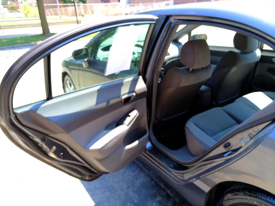 2011 Honda Civic 8th Gen - Image 16 of 20