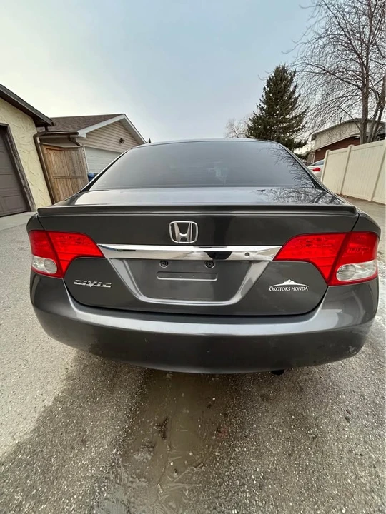 2011 Honda Civic 8th Gen - Image 4 of 7