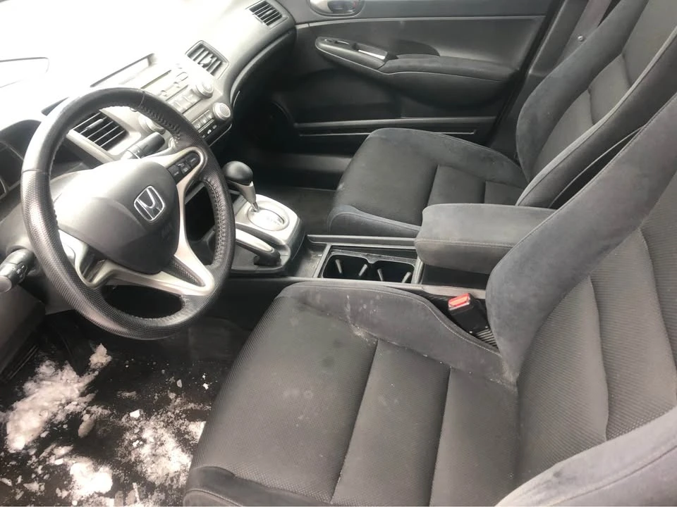 2011 Honda Civic 8th Gen - Image 5 of 6