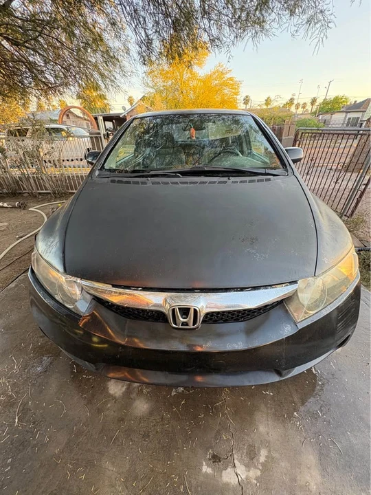 2011 Honda Civic 8th Gen - Image 2 of 8