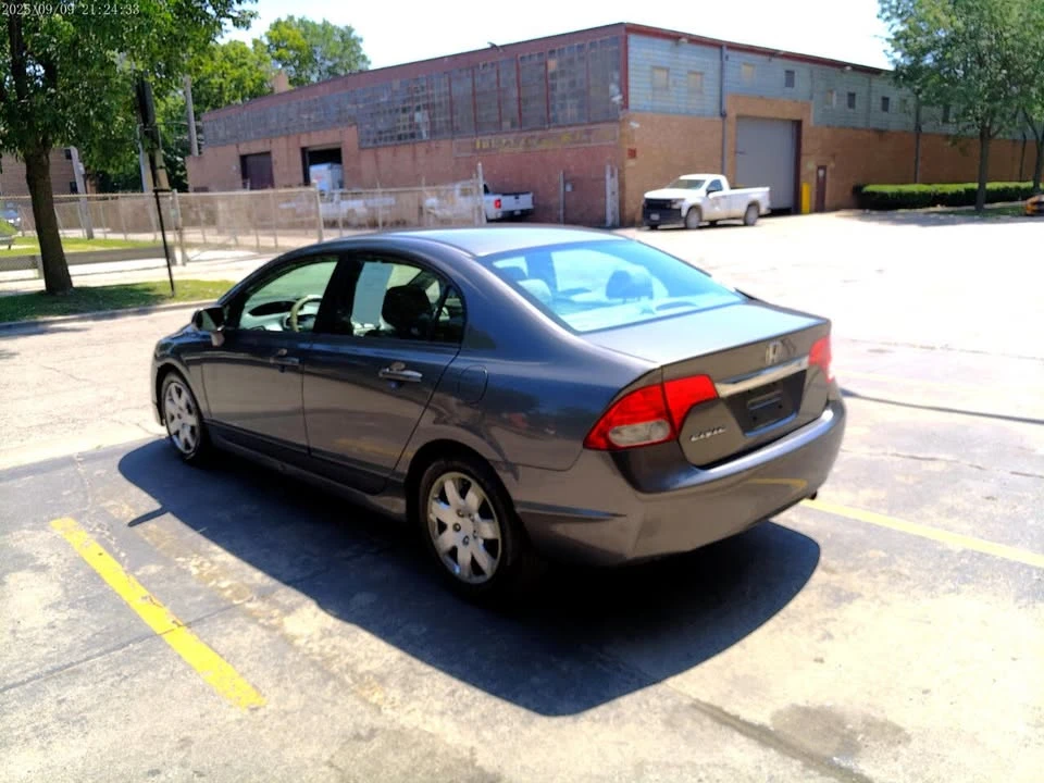 2011 Honda Civic 8th Gen - Image 6 of 20
