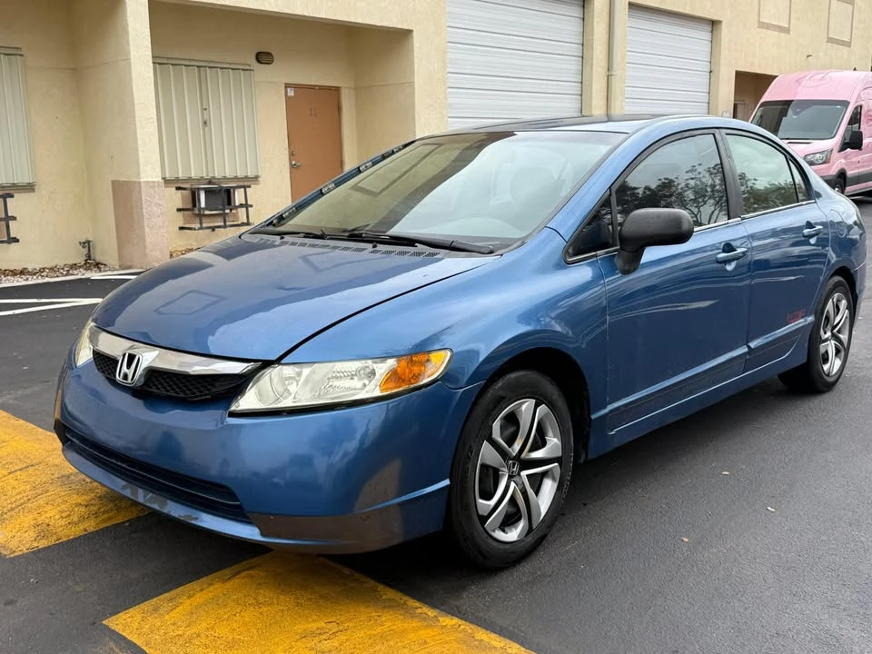 2011 Honda Civic 8th Gen - Image 6 of 11