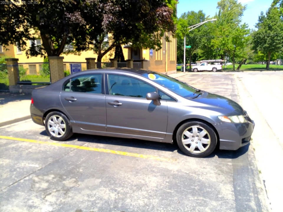 2011 Honda Civic 8th Gen - Image 11 of 20