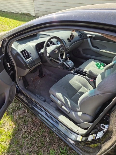 2011 Honda Civic 8th Gen - Image 2 of 4
