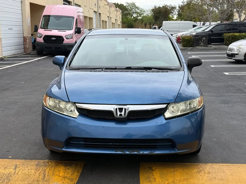 2011 Honda Civic 8th Gen - Image 2 of 11