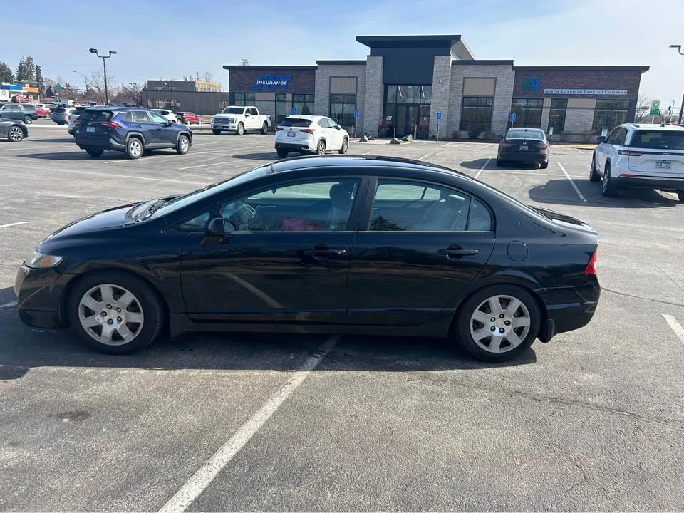 2011 Honda Civic 8th Gen - Image 7 of 9